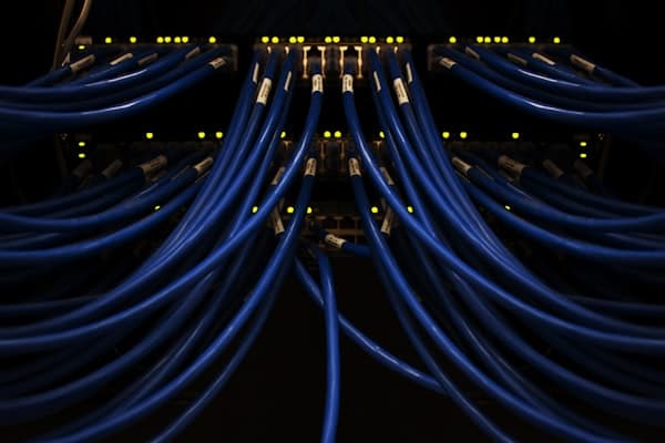 Flink production delivery: network infrastructure supporting reliable real-time processing and recovery